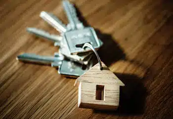 House keys on keychain on the table